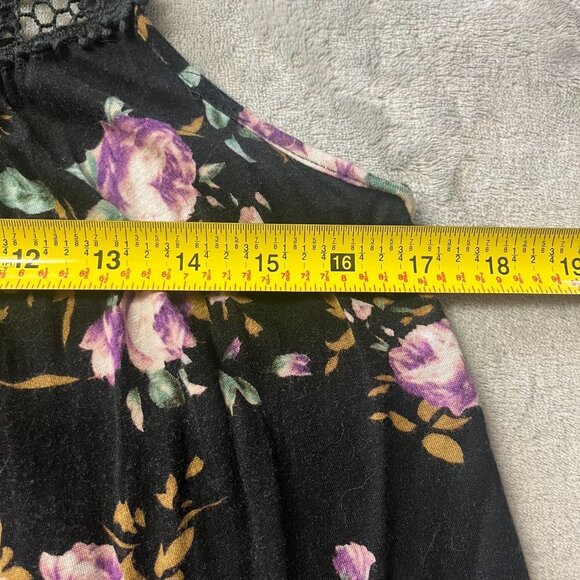 Forever XXI Floral Black Cami - Picture 7 of 9